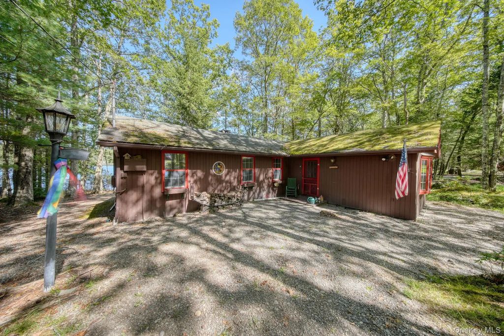 288 S Shore Shore Drive, Wurtsboro