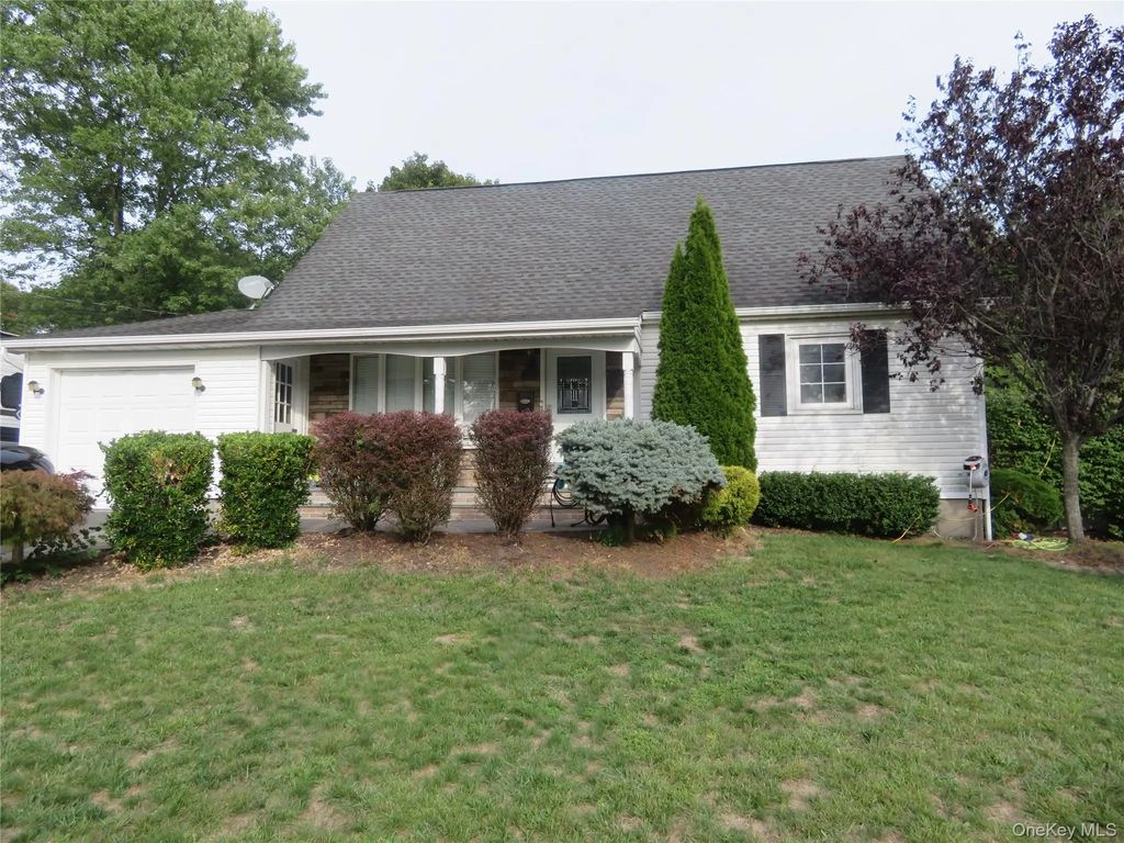 45 Gaymore Road, Port Jefferson Station