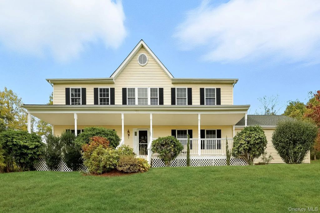 400 Bullet Hole Road, Mahopac