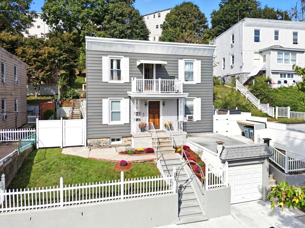 261 Edwards Place, Yonkers