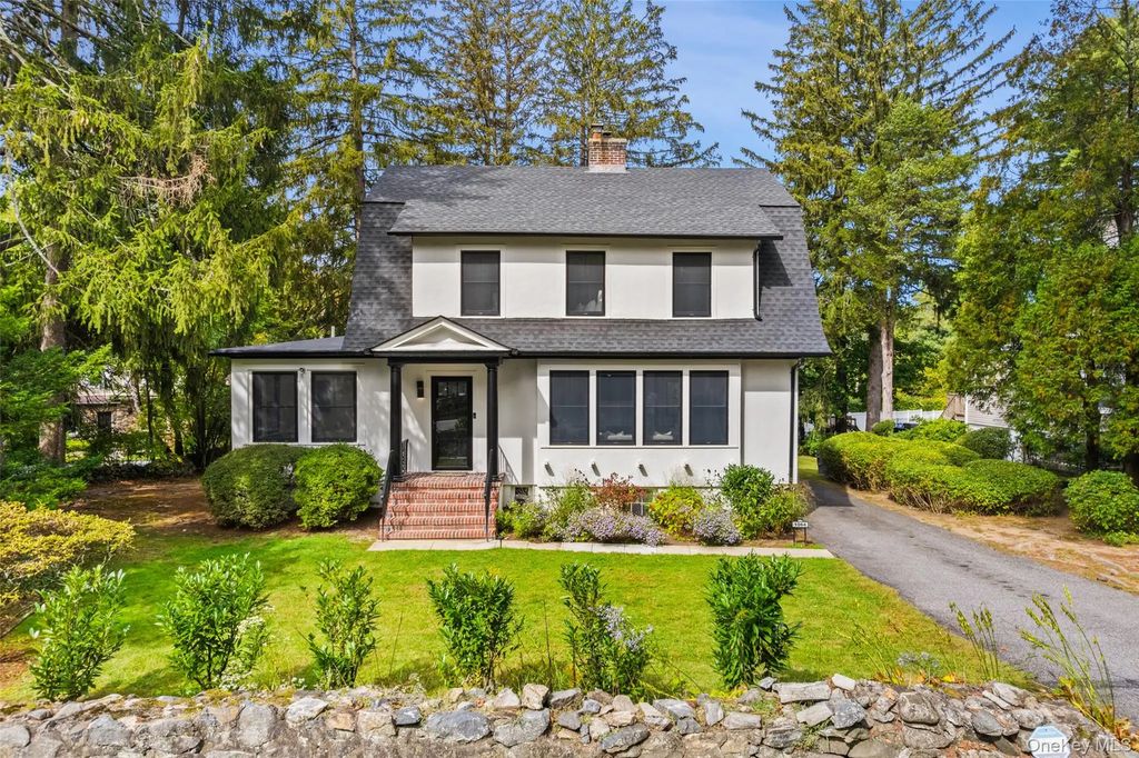 1064 Dobbs Ferry Road, White Plains