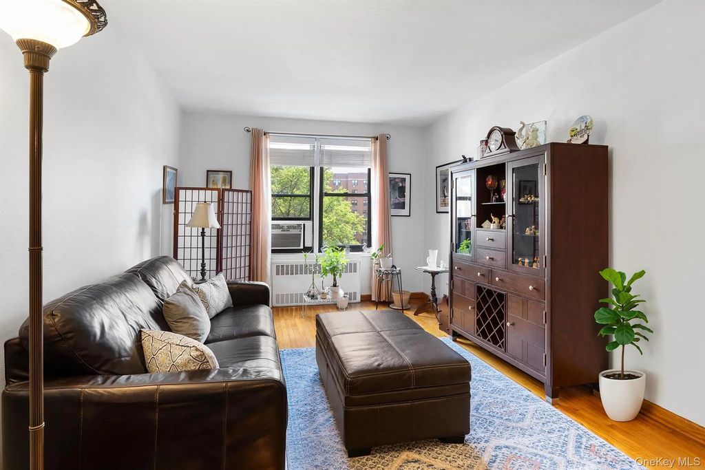 9040 Fort Hamilton Parkway # 3, Brooklyn