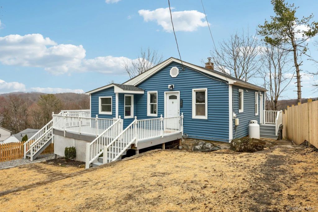 29 Fairway, Mahopac