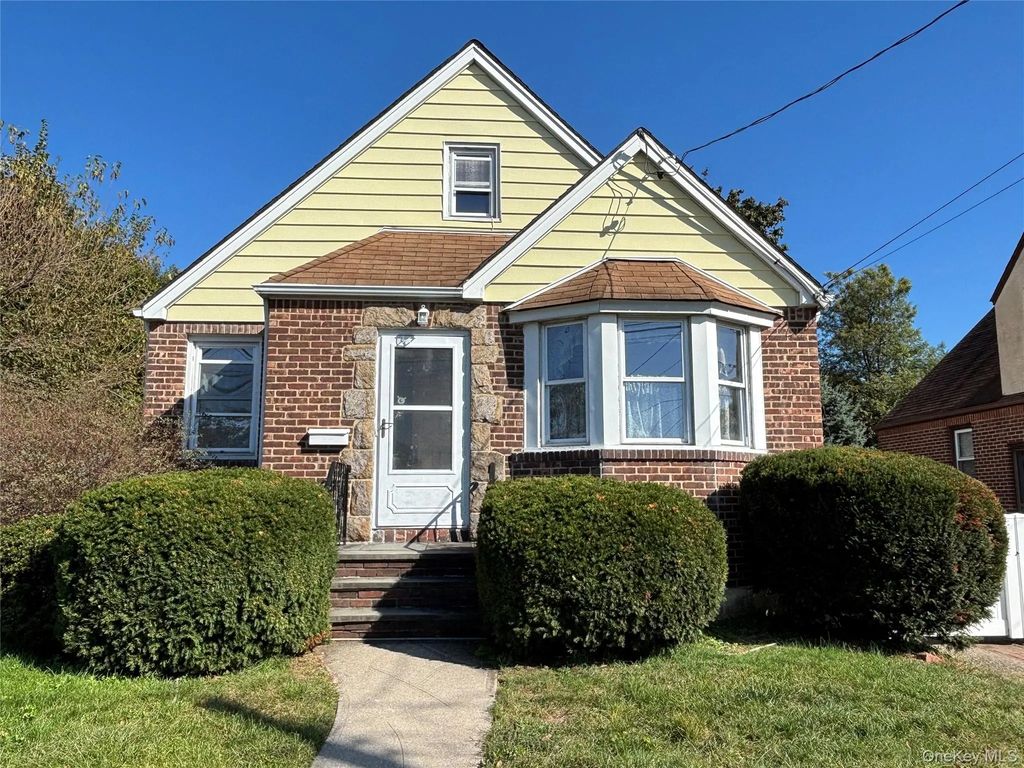 31 Claflin Boulevard, Franklin Square