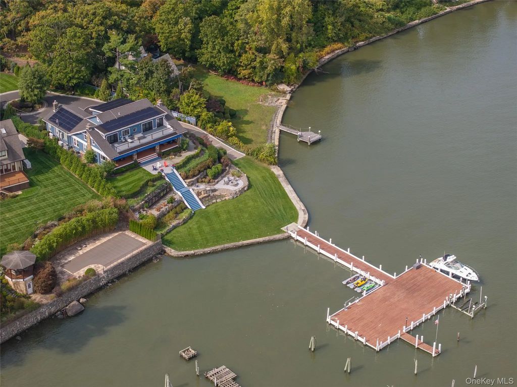 9 Voorhis, Nyack
