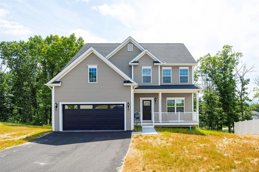 2 Merrywood Road, Wappingers Falls