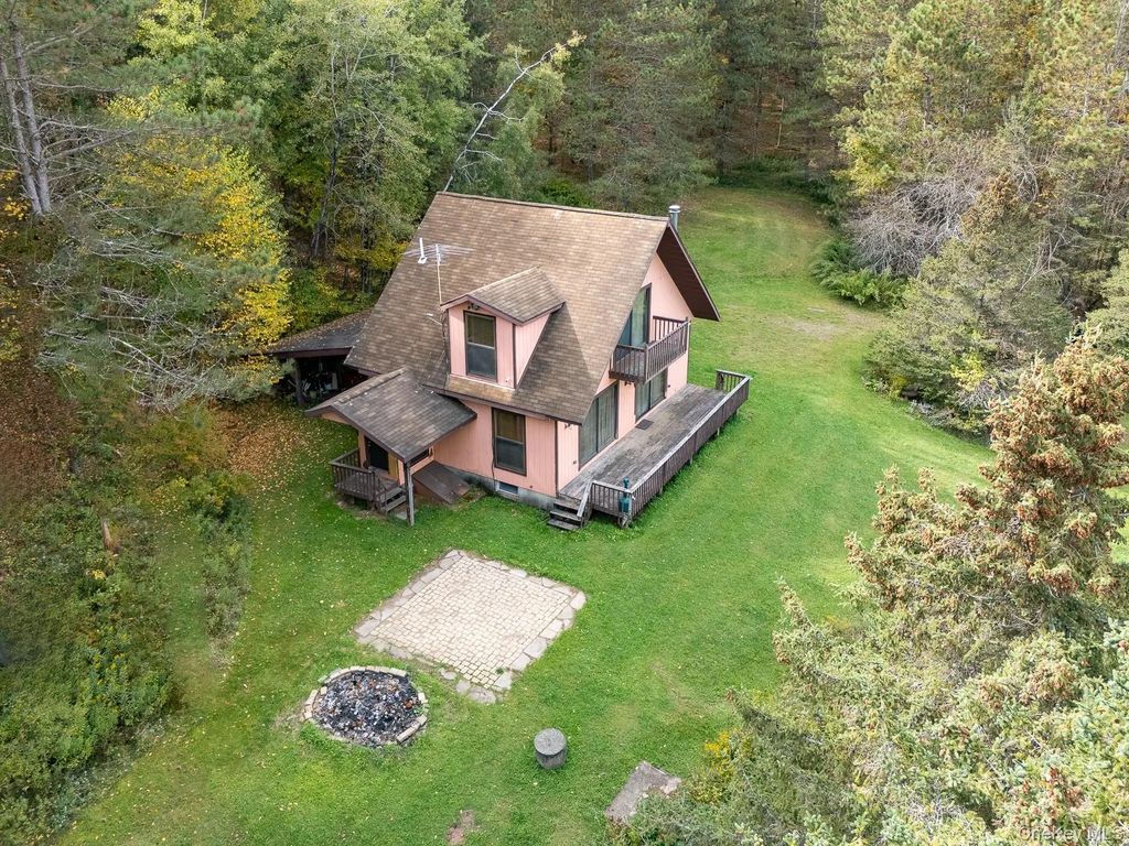 515 Magic Mountain Road, Bloomville