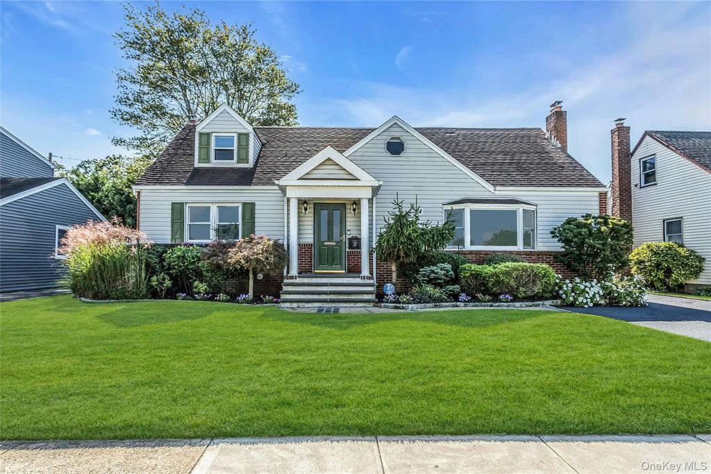 791 Caryl Street, Franklin Square