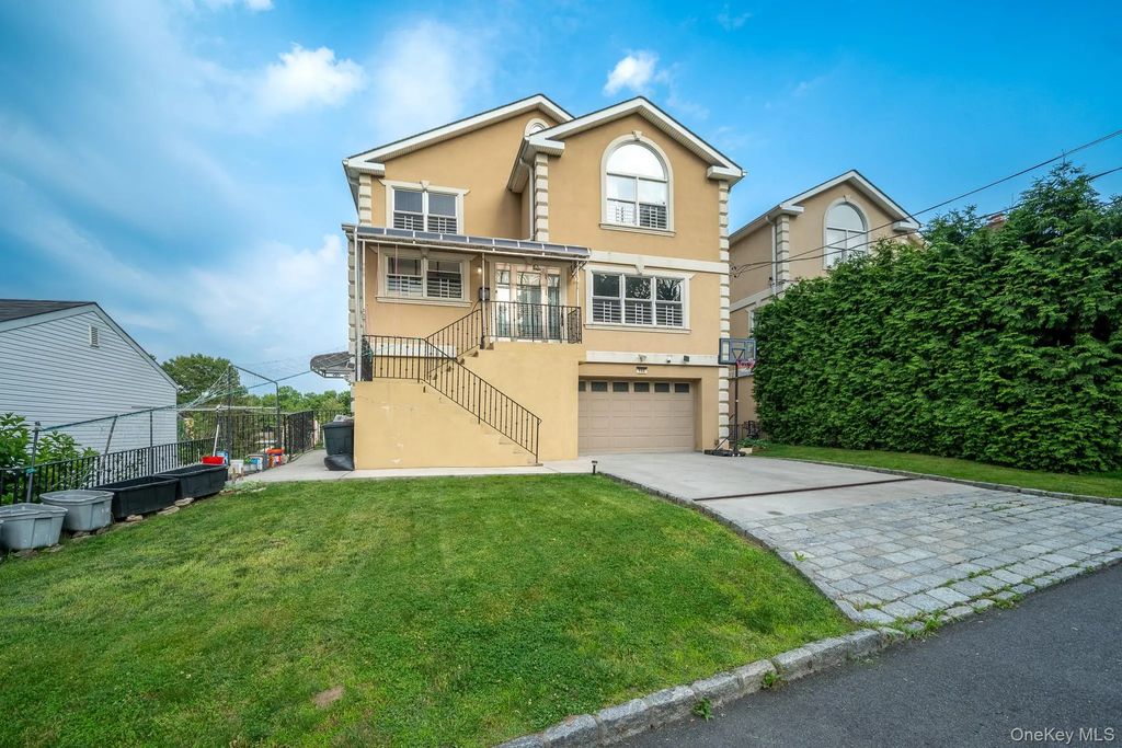 580 Valley Avenue, Yonkers