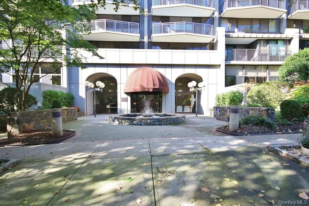 15 Stewart Place # 1r, White Plains