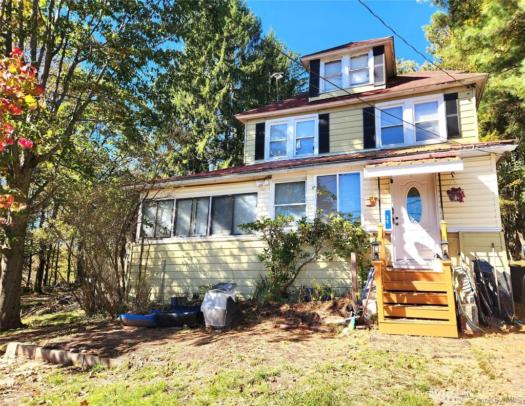 35 Youngs Hill Road, Liberty