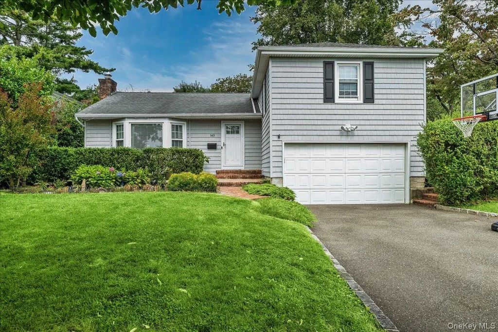 143 Garden Street, Garden City