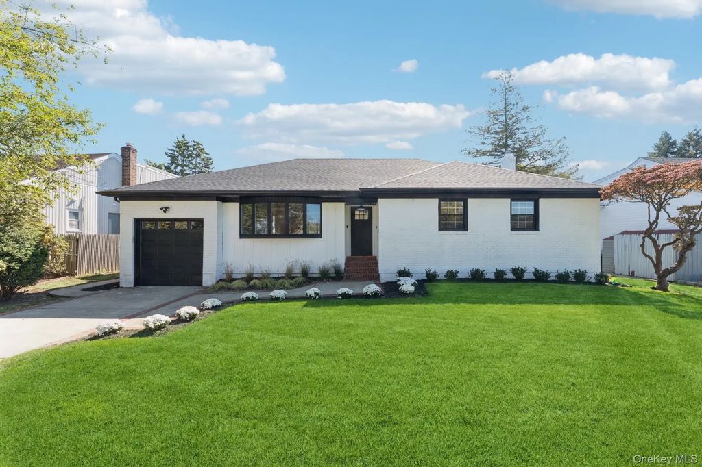1460 Tyler Avenue, East Meadow
