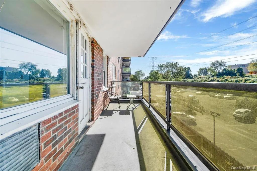 1853 Central Park Avenue # 6a, Yonkers
