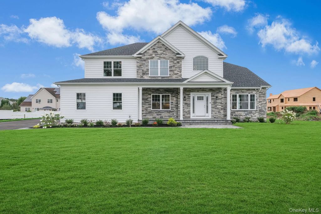 176 Southern Boulevard, Nesconset