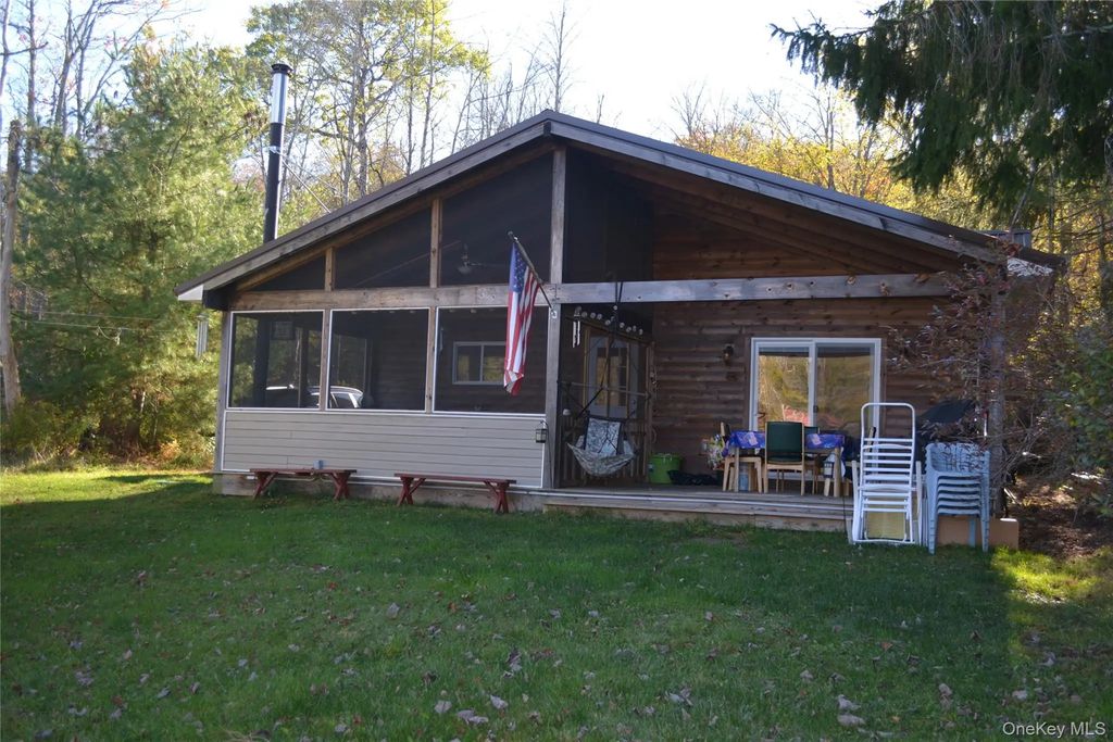 238 Trout Brook Road, Roscoe