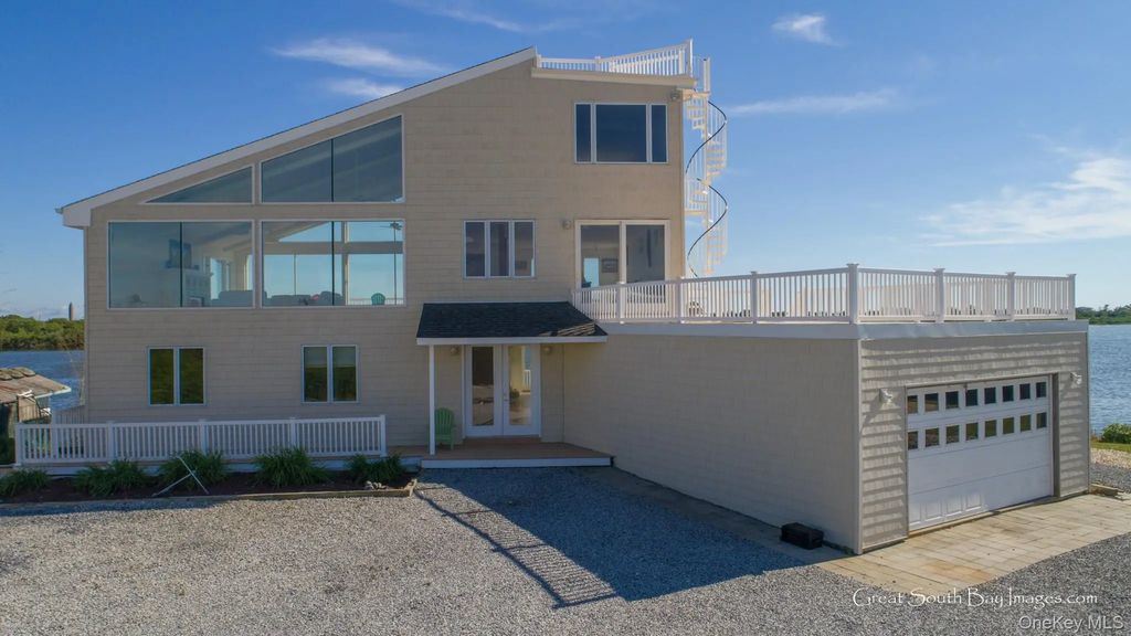 30 Captree Island, Babylon