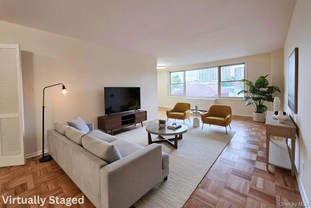 212-30 23rd Ave # 1h, Bayside