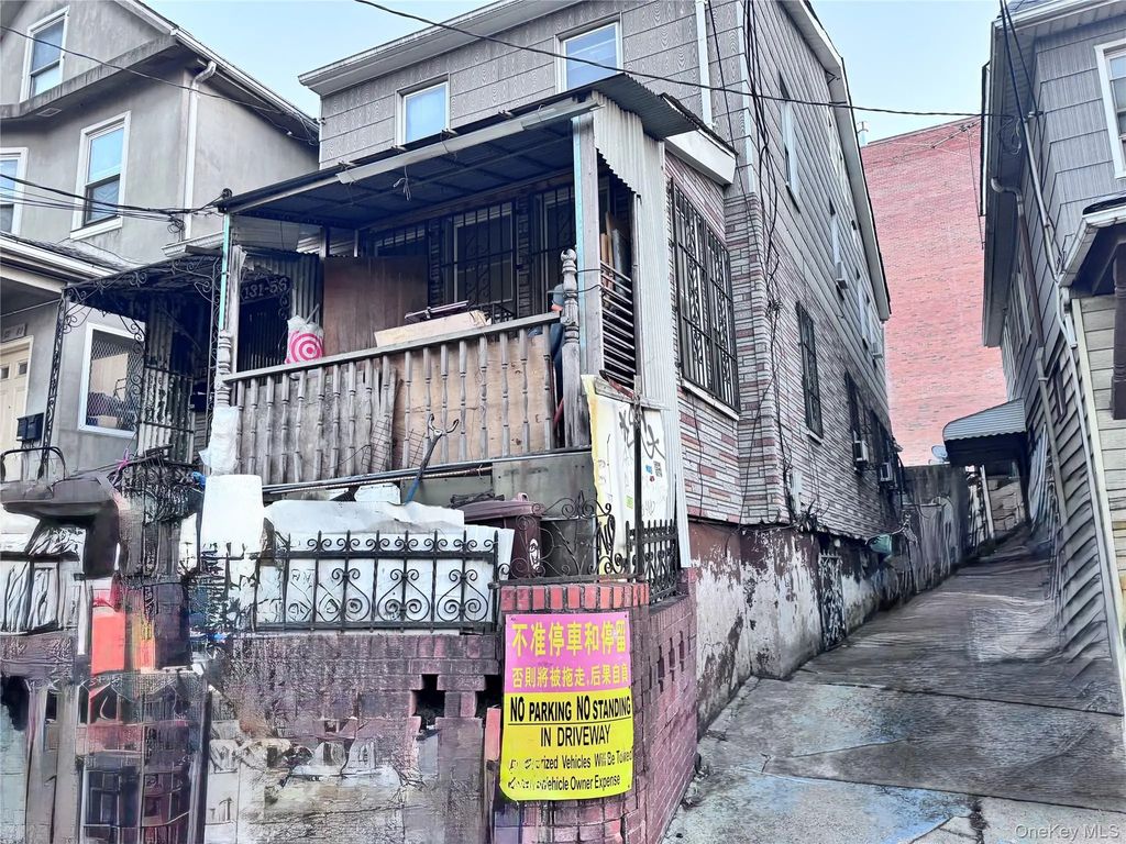 131-56 41st Ave, Flushing