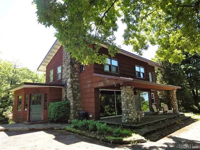 376 Lane Gate Road, Cold Spring