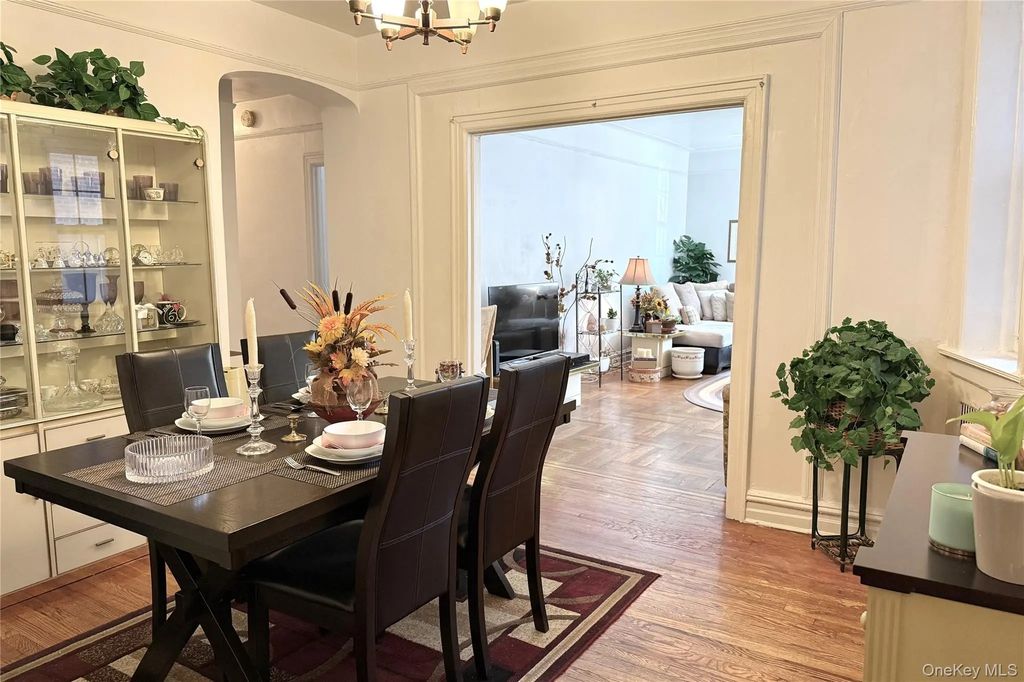 7915 35th Avenue # 1e, Jackson Heights