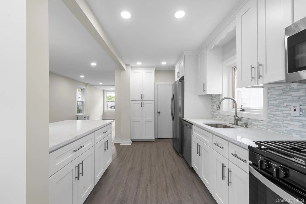 36 N Perkins Avenue, Elmsford
