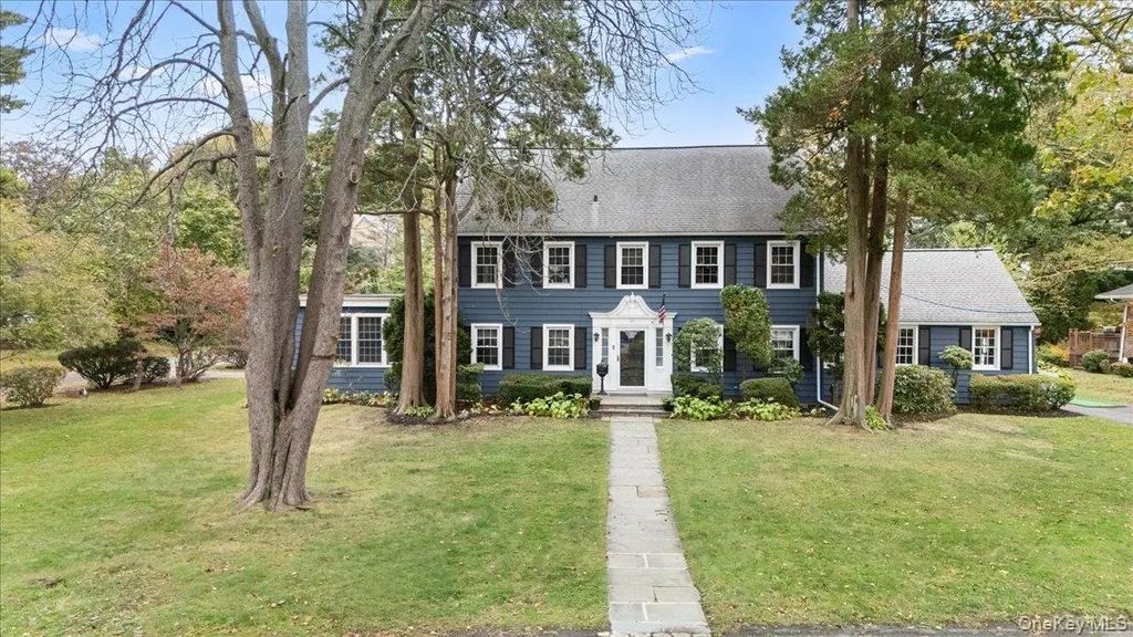 34 Gedney Park Drive, White Plains