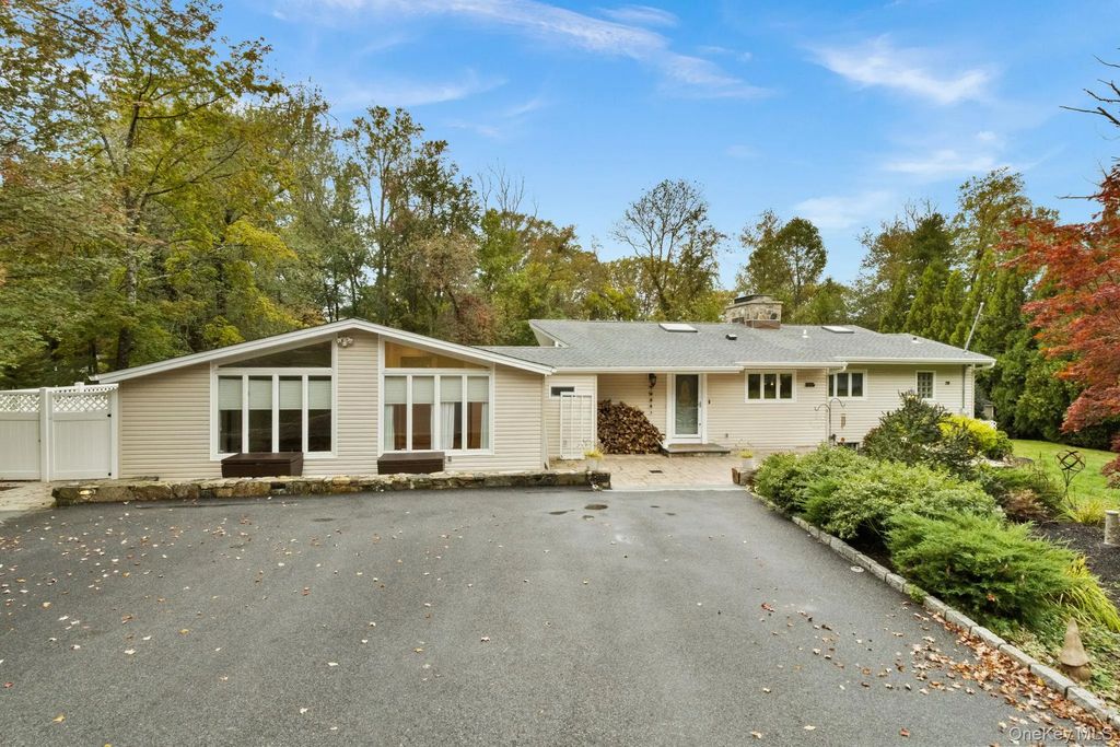 3 Byram Brook Place, Armonk