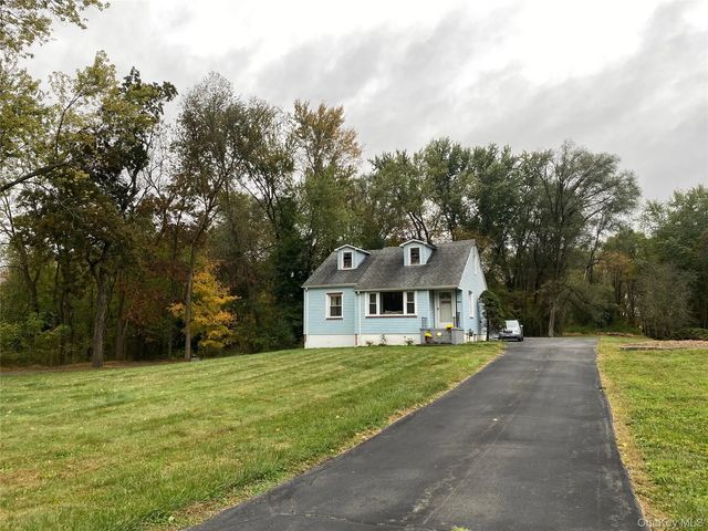 989 State Route 17k, Montgomery