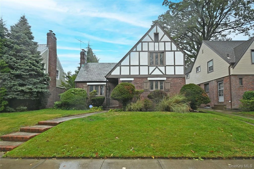 112-13 178th Street, Addisleigh Park