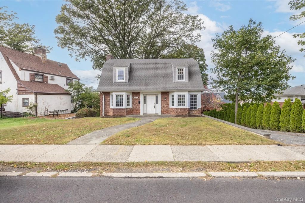 63 Berkshire Road, Yonkers