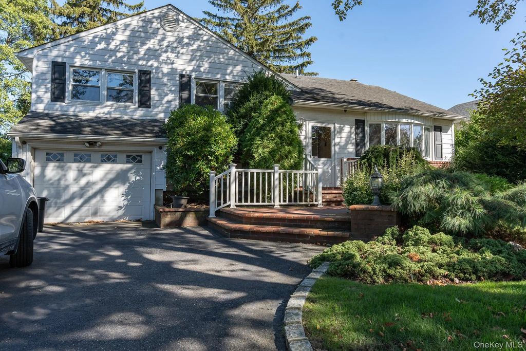 773 Wenwood Drive, East Meadow