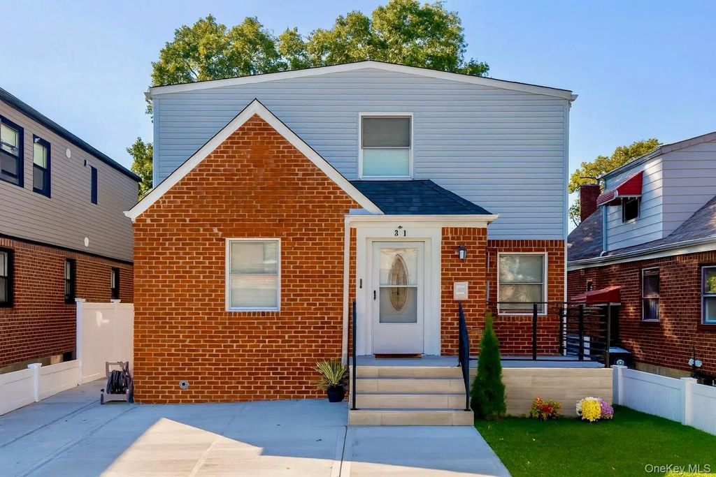 113-40 198th, Saint Albans