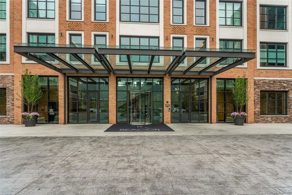 100 Garvies Point Road # 1309, Glen Cove