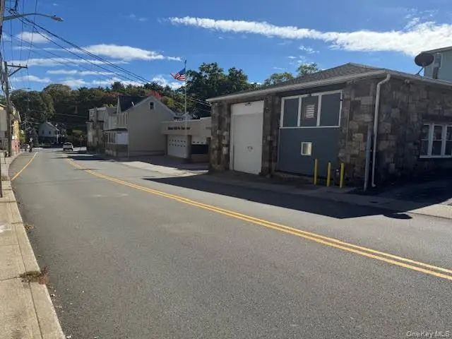 Photo of Listing #925089