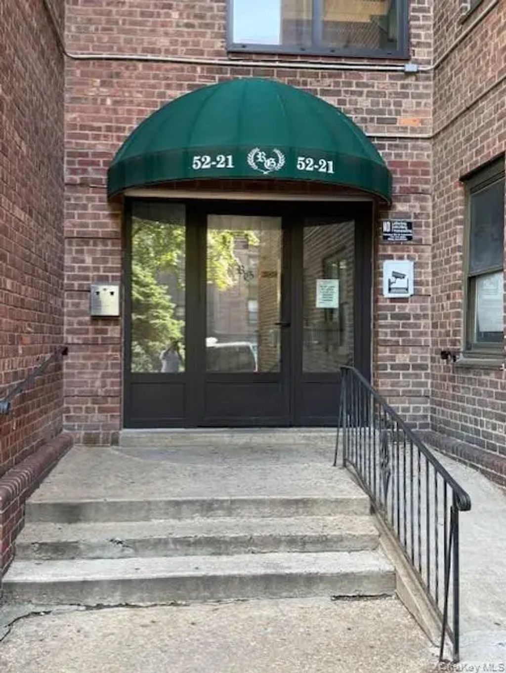 52-21 65th Place # 6p, Maspeth