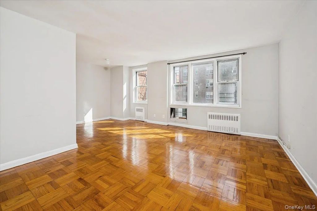3 Sadore Lane # 2j, Yonkers