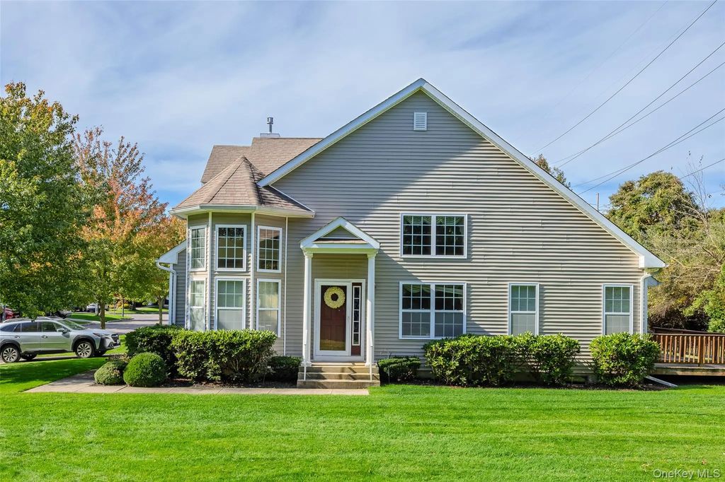 48 Avery Lane, Miller Place