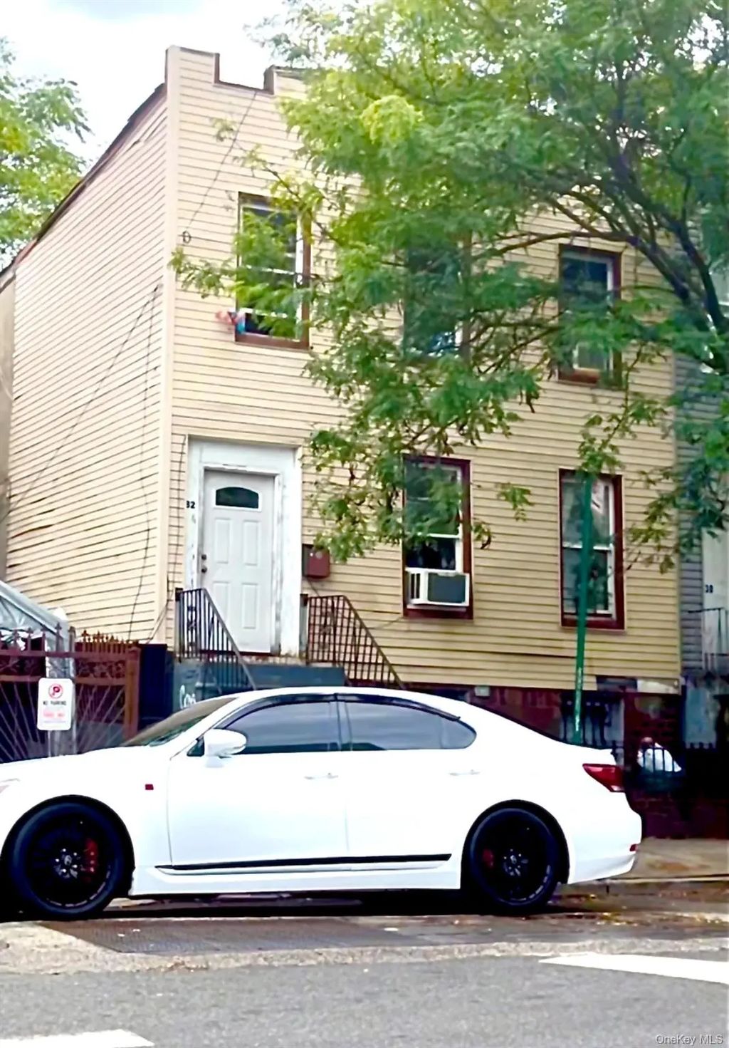 32 Cedar Street, Brooklyn