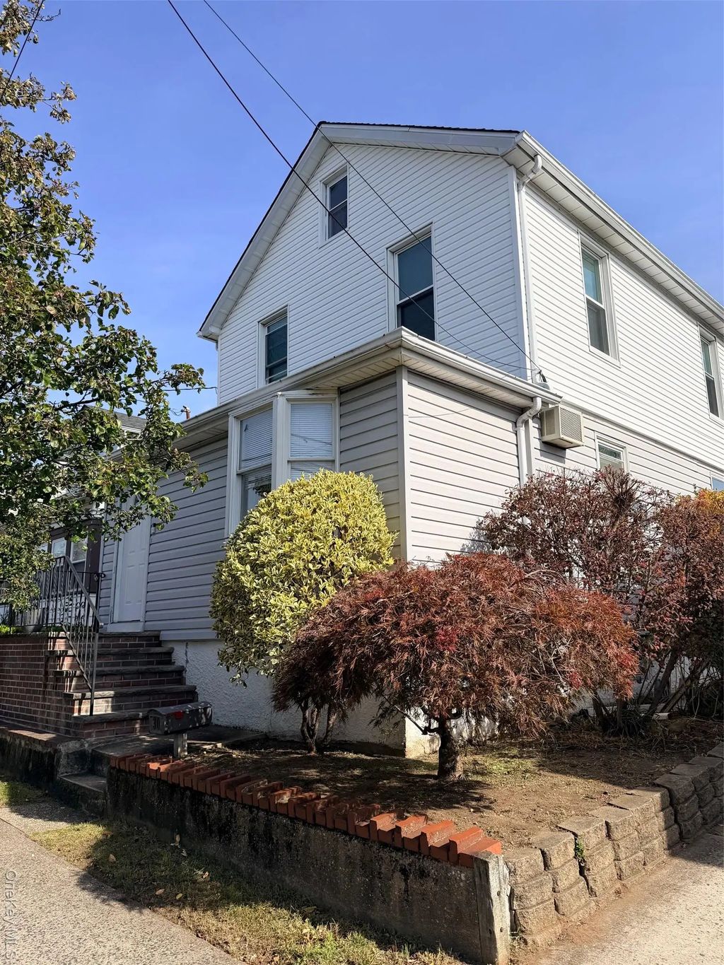 30 Mckinley Avenue Upper Unit, Franklin Square