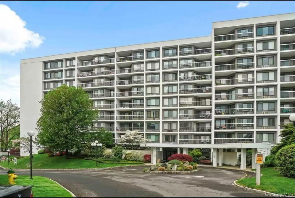 100 High Point Drive # 501, Hartsdale