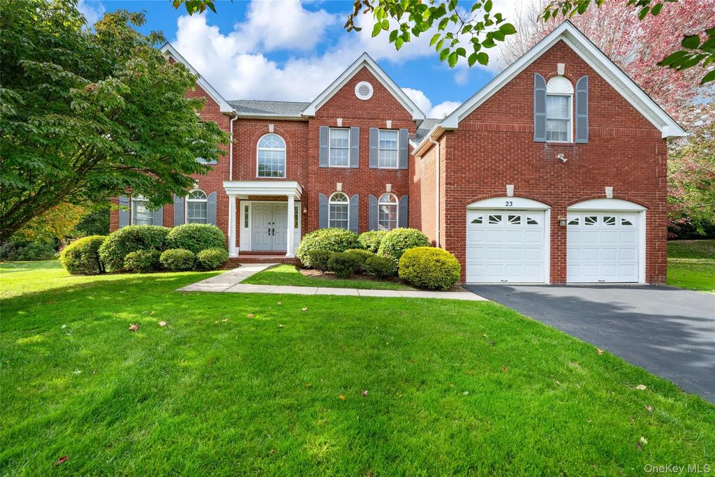 23 Inverness Court, White Plains