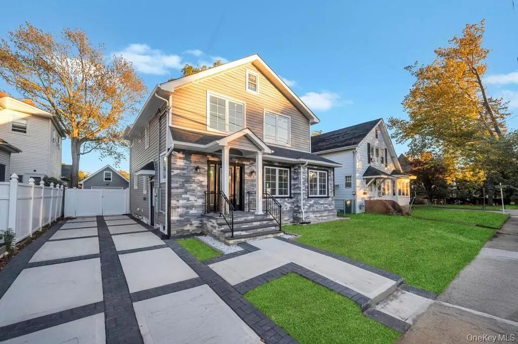 99 N Corona Avenue, Valley Stream