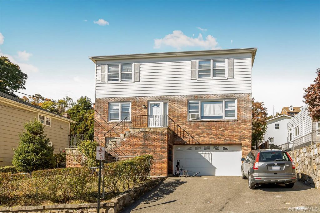 287 Mary Lou Avenue, Yonkers