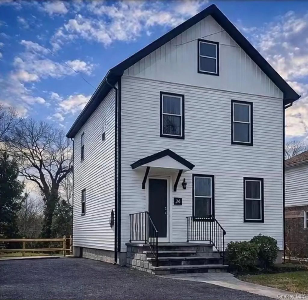 24 Columbia Street, Huntington Station