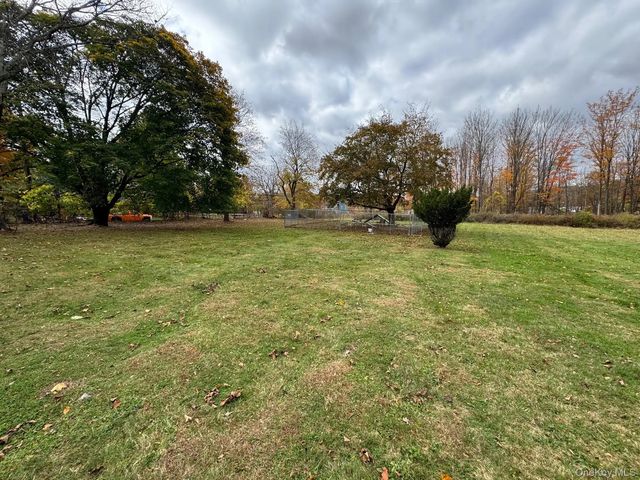 940 Little Britain Road, New Windsor