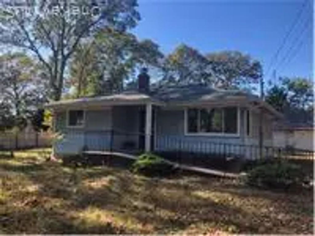 49 Hazelwood Avenue, Westhampton Beach