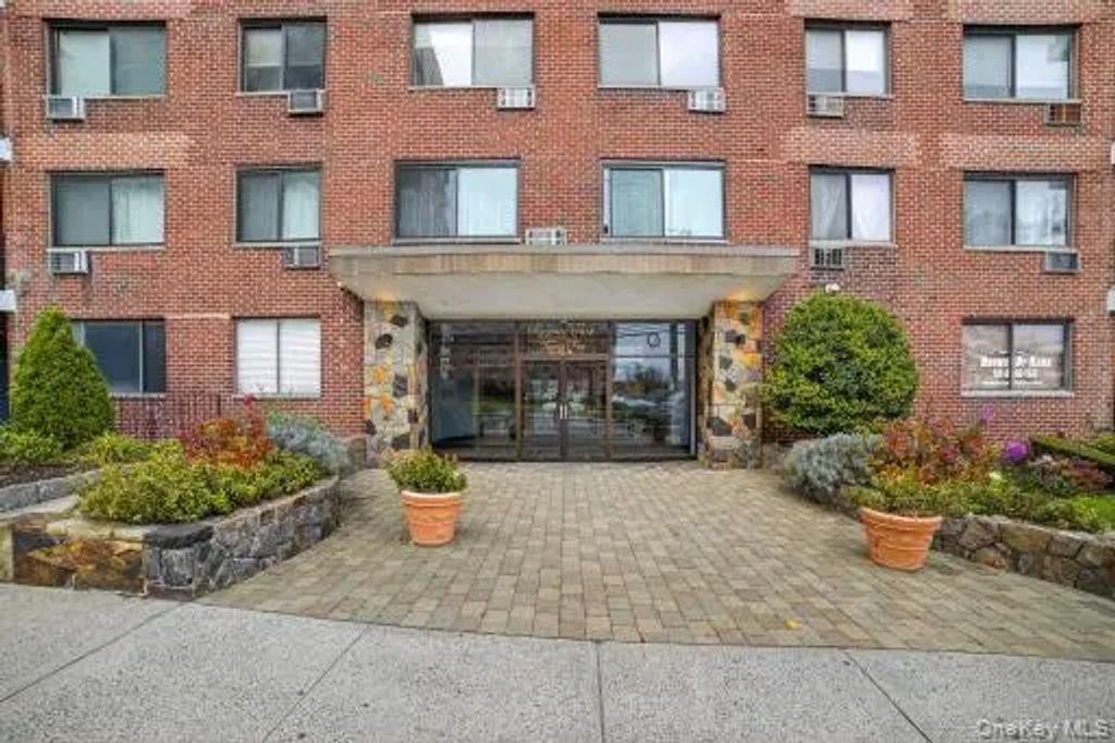 25 Lake Street # 6k, White Plains