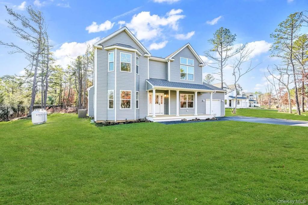599 Robeson Place, Medford