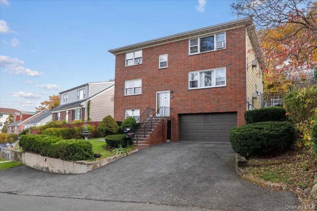 64 Woodycrest Avenue, Yonkers